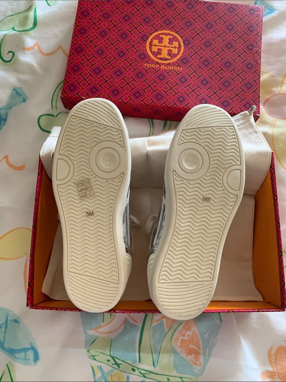 TORY BURCH Women's Clover Court Lace Up Low Top Sneakers  Color: Argento SIZE: 5